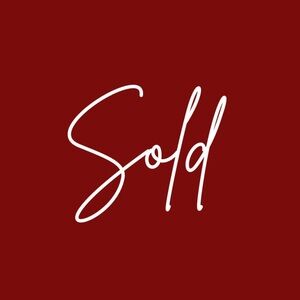 NWT CeCe Long Sleeves Raglan V-Neck Top